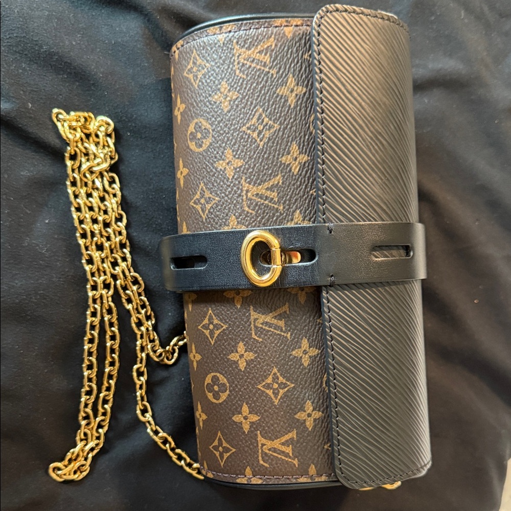 Louis Vuitton Monogram Clutch with Gold Chain